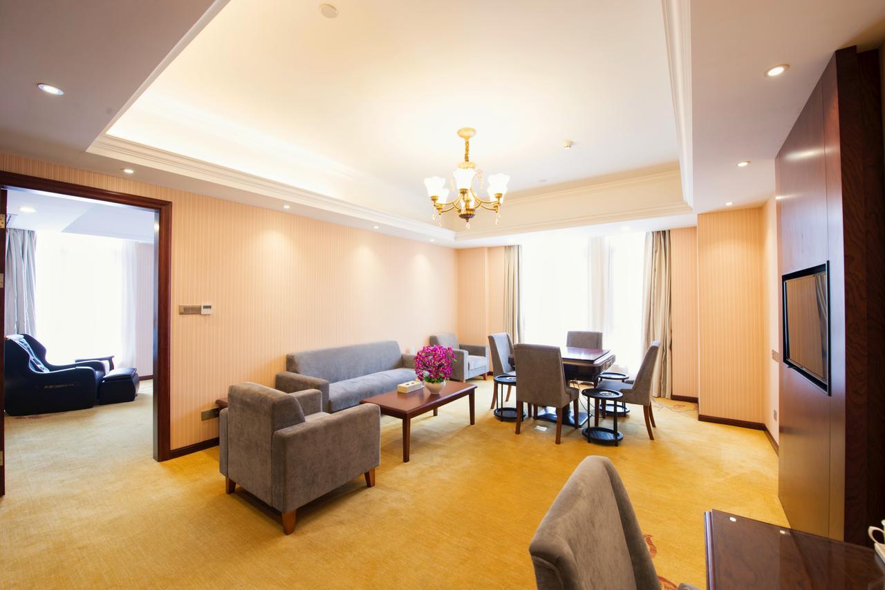 Vienna Hotel Jinshan New City Wanda Plaza Exterior photo