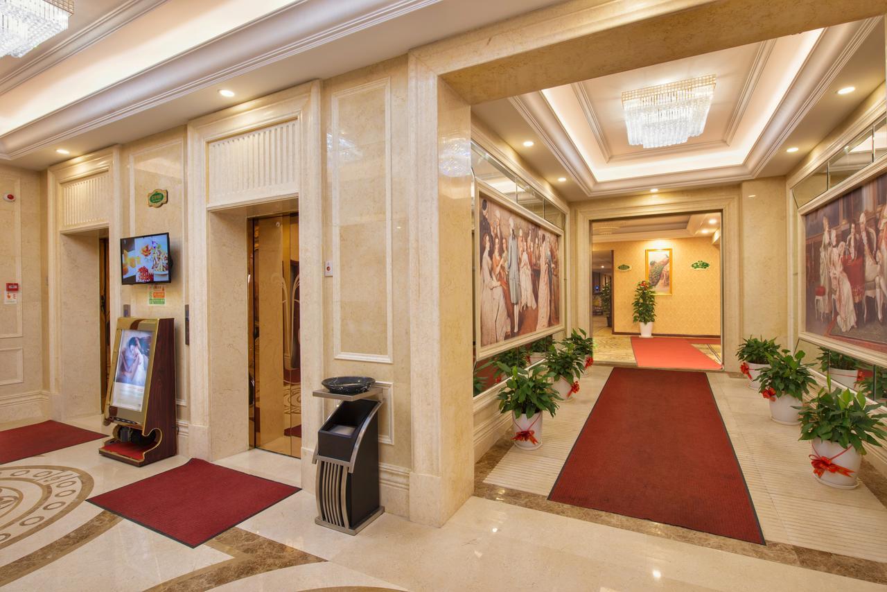 Vienna Hotel Jinshan New City Wanda Plaza Exterior photo